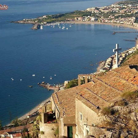 La Casa Di Alessandra Giardini Naxos